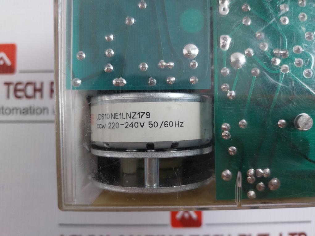 Tmo 720-4 Oil Burner Control Box Ip44 Satronic