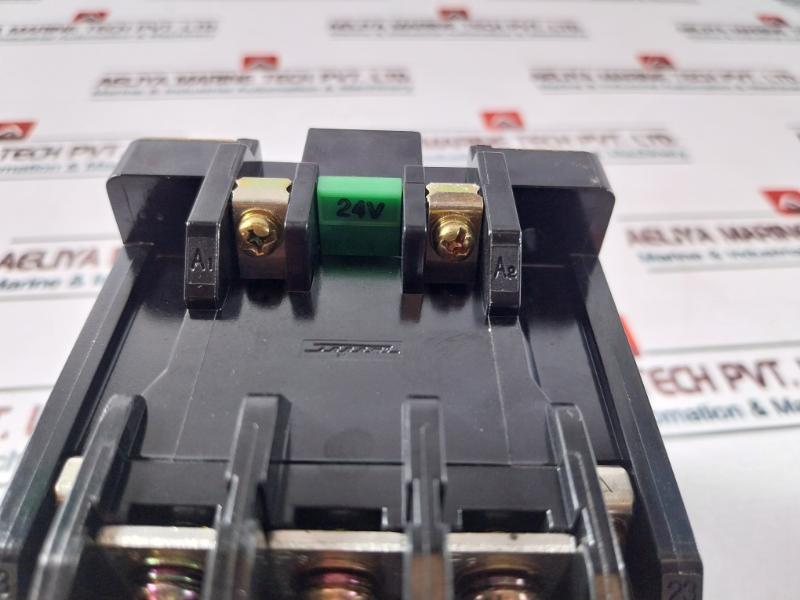 Togami Electric Clk-50H-p8Al Magnetic Contactor 24V 50/60Hz