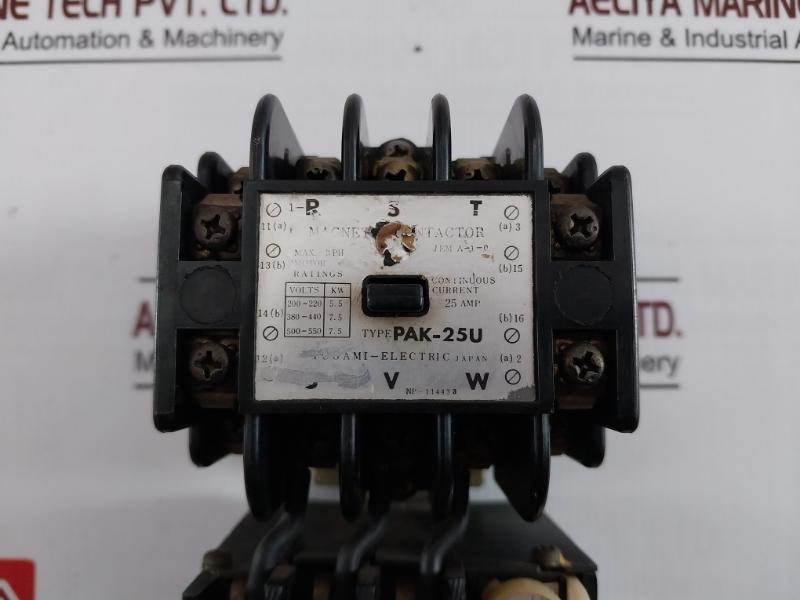 Togami Pak-25U Magnetic Contactor With Relay S-106-117, Cr-20-3 Jem A-1-0 600V