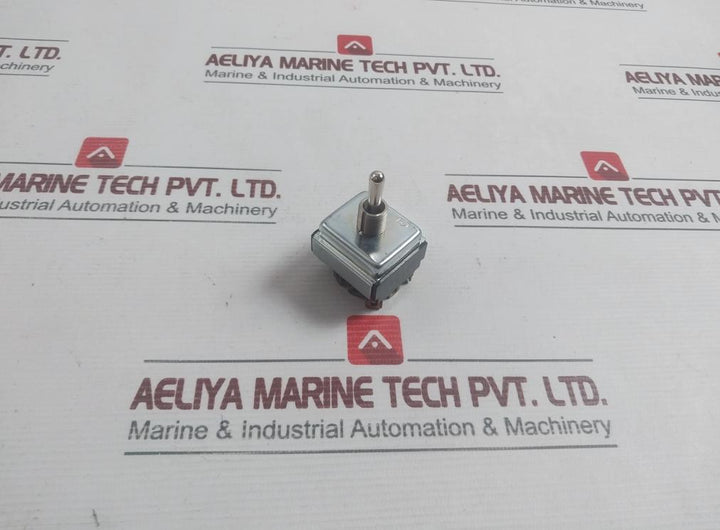 Toggle Switch 10A 250 Vac Cutler-hammer