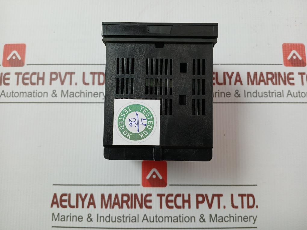 Toho Electronics Digital Temperature Controller Ttm-007-r-a-z134 100-240Vac