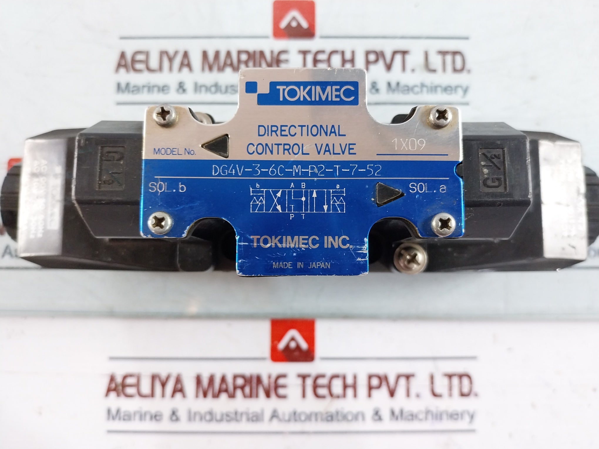 Tokimec Dg4V-3-6C-m-p2-t-7-52 Directional Control Valve