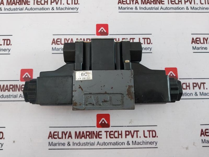 Tokimec Dg4v-3-6c-m-p2-t-7-52 Directional Control Valve Va28150