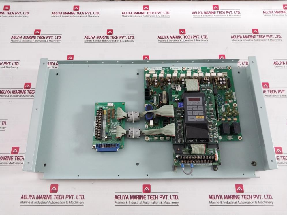 Toshiba P6581939P2 Control Panel 400V Class Vf5X-4580 A 4