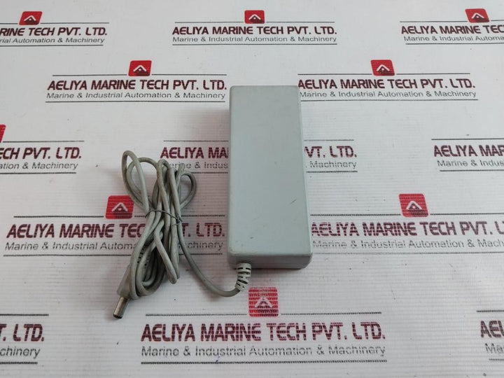 Toshiba Pa3301U-1Aca Ac Adapter/Power Supply/Charger 100-240V~1.2-0.6A 50-60Hz