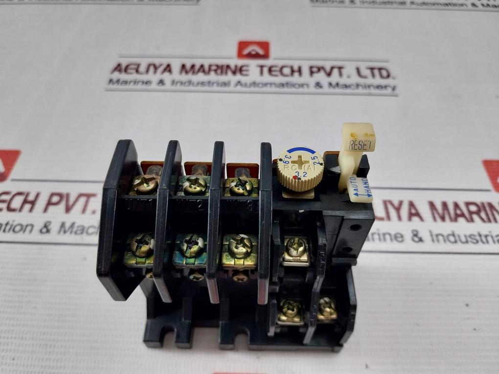 Toshiba Q-20 Overload Relay 2.5–3.9A Ac600V Max 3.27A