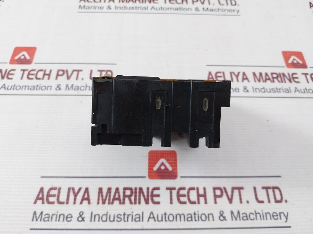 Toshiba Q-20 Overload Relay 2.5–3.9A Ac600V Max 3.27A