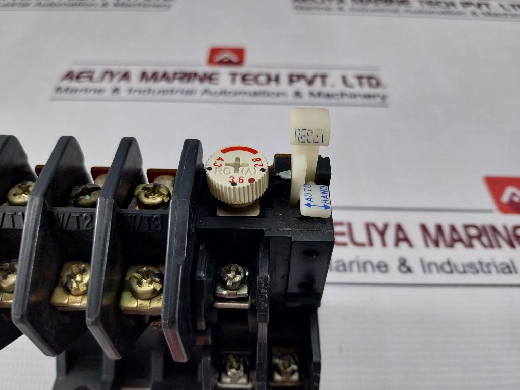 Toshiba R-20T Overload Relay 3.27A Ac220V-3A Jem-1356 Bs Ac 600Vmax