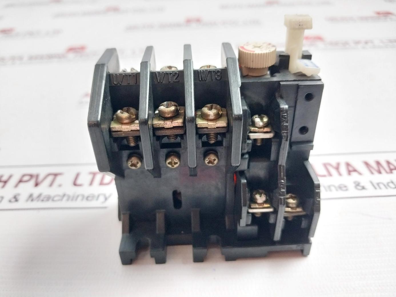 Toshiba R-20T Overload Relay 600V Ac 220V-3A 10.0A Jem-1356