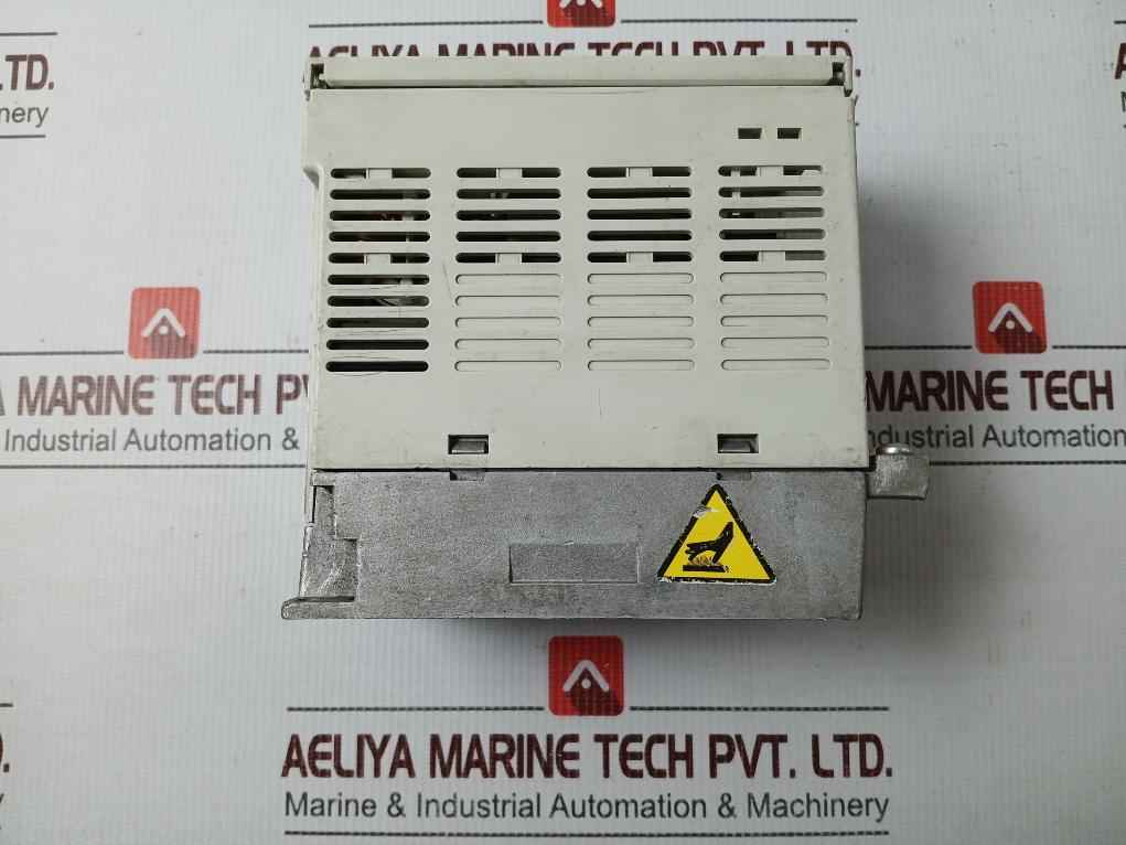 Toshiba Vfs11s-2004pl-wn(R5) Transistor Inverter 1ph-200/240v (Not Working)