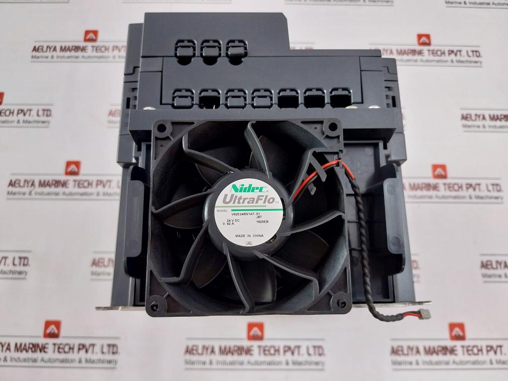 Toshiba Vfs15-4150Pl Variable Frequency Drive (Inverter) Vf-s15 15Kw-25Kva-20Hp