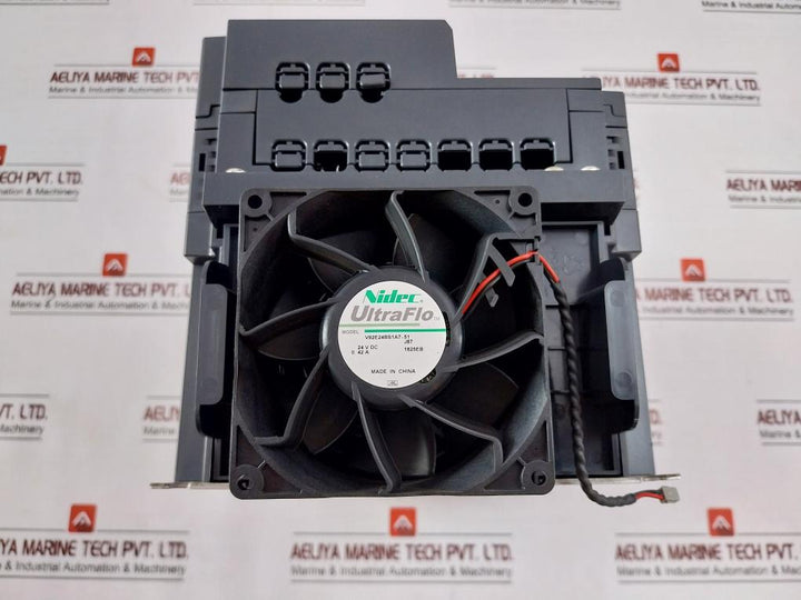 Toshiba Vfs15-4150Pl Variable Frequency Drive (Inverter) Vf-s15 15Kw-25Kva-20Hp