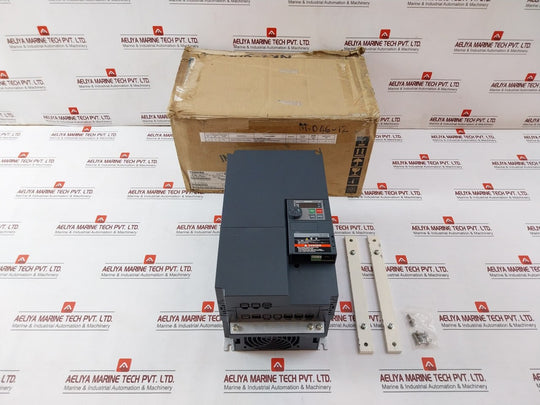 Toshiba Vfs15-4150Pl Variable Frequency Drive (Inverter) Vf-s15 15Kw-25Kva-20Hp