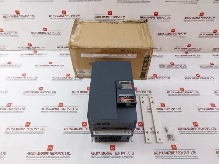 Toshiba Vfs15-4150Pl Variable Frequency Drive (Inverter) Vf-s15 15Kw-25Kva-20Hp