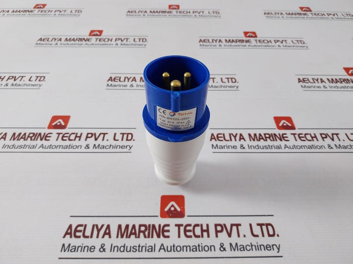 Total 013 Dust Proof Plug Ip44 16A-6H/220-250V, Iec309-2