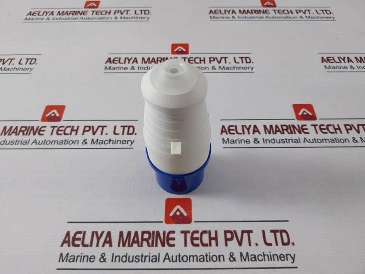 Total 013 Dust Proof Plug Ip44 16A-6H/220-250V, Iec309-2
