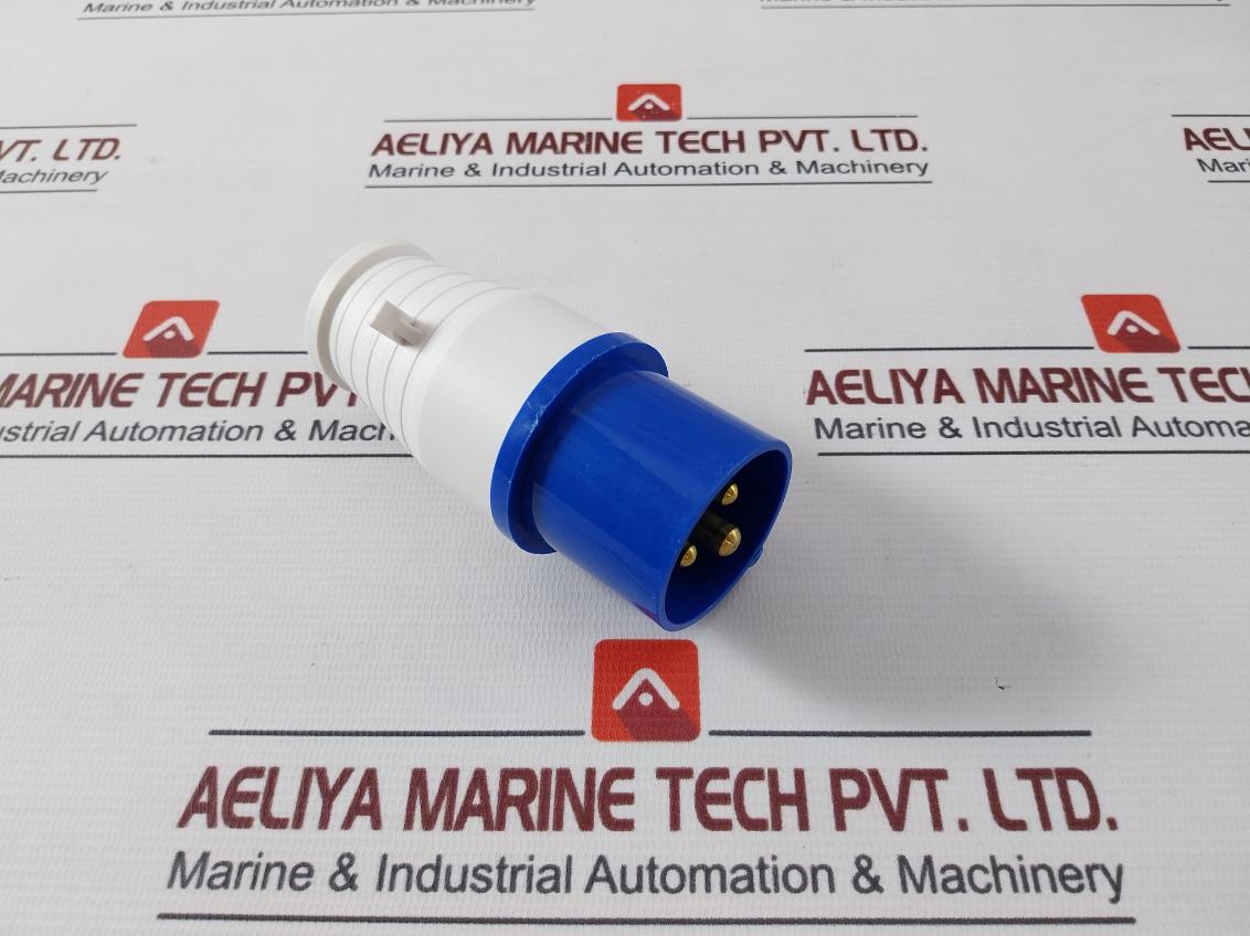 Total 013 Dust Proof Plug Ip44 16A-6H/220-250V, Iec309-2