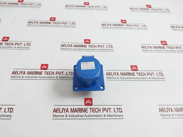 Total 113 Dust Proof Socket 16A 220-250V Ip44 Iec309-2