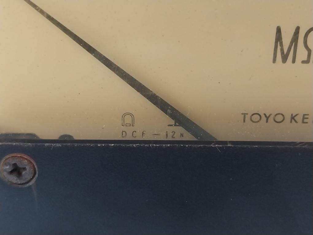 Toyo Keiki Dcf-12N Analog Megohmmeter Nij04277 Nh-349 1Ma