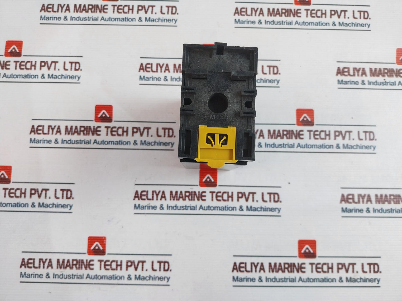 Toyo Keiki Nh-606 250V 7.5A Isolator With Base