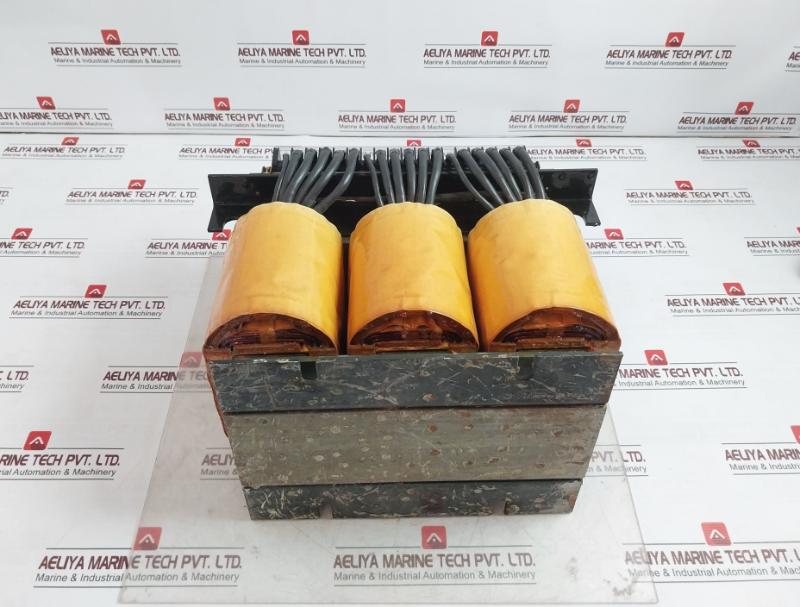 Toyozumi Uet0866-047044-09S Industrial Transformer 8660Va 50/60Hz 20C 25A 550V