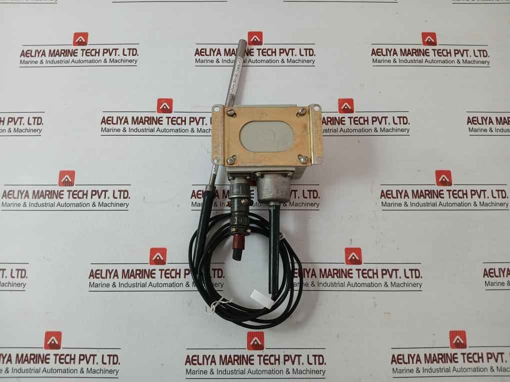 Tp-0M5-03 2.5 Meter Ip64 Temperature Sensor Relay