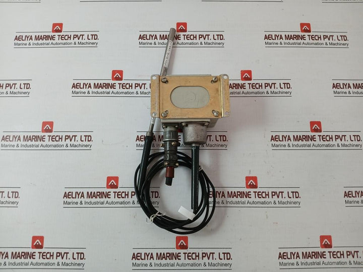 Tp-0M5-03 2.5 Meter Ip64 Temperature Sensor Relay