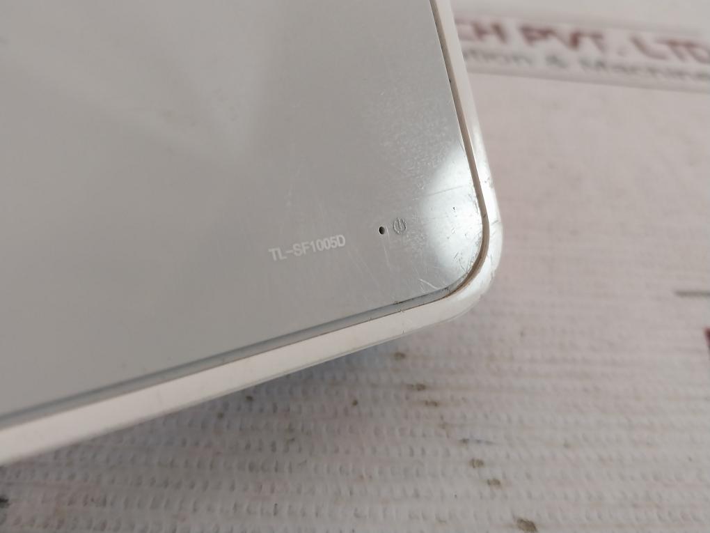 Tp-link Tl-sf1005D 5-port Bureau Interrupteur 5V 0.6A 10/100Mbps