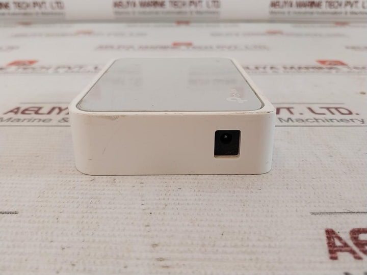 Tp-link Tl-sf1005D 5-port Bureau Interrupteur 5V 0.6A 10/100Mbps
