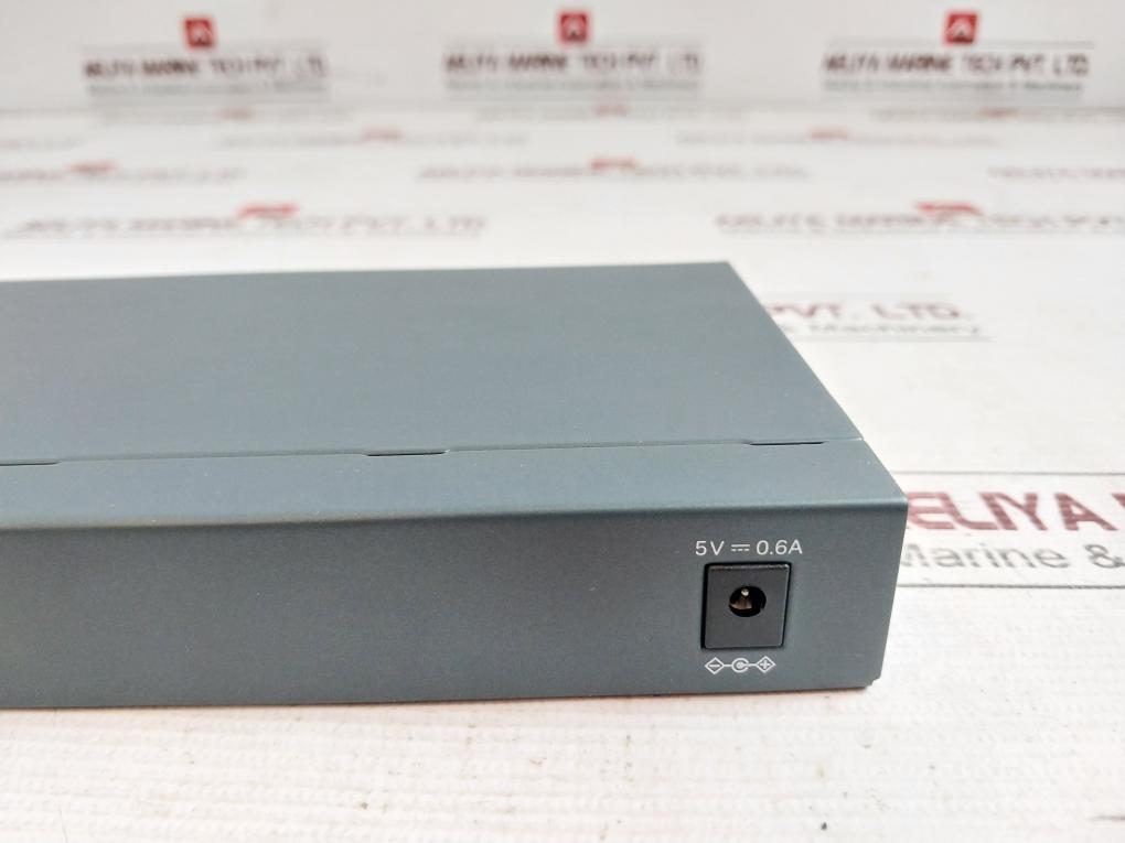 Tp-link Tl-sg108 8-port Gigabit Desktop Switch 10/100/1000Mbps 100–240V