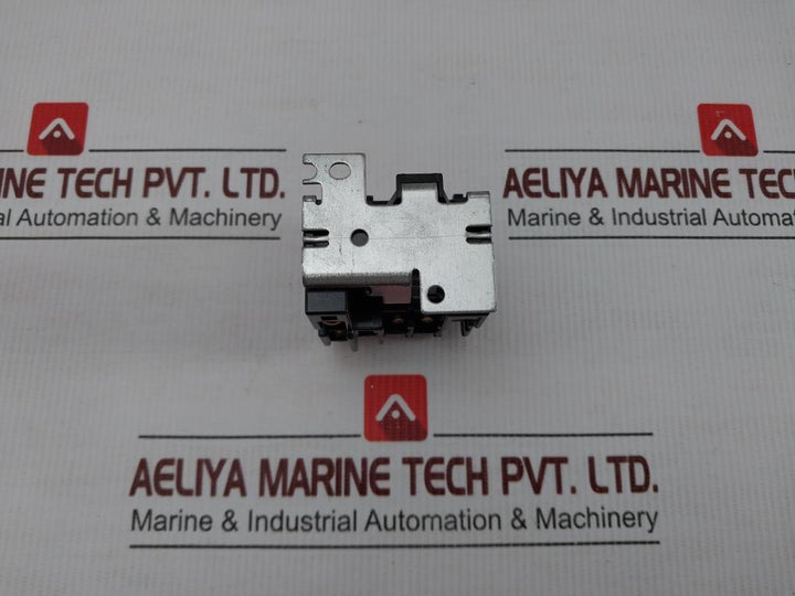Tr-0Q-A-Thermal-Overload-Relay-2-8-4-2A-Fuji-Electric-209692-3
