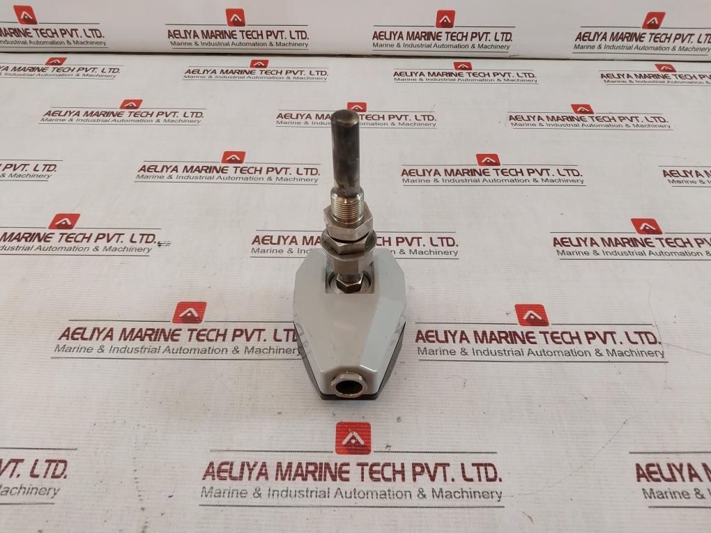 Trafag 471.2323 Geyser Thermostat Isnt11011 250V Ac 15(1.25)A Ip65