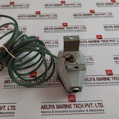 Trafag 471.2331 Thermostat Temperature Switch Ip65  250V