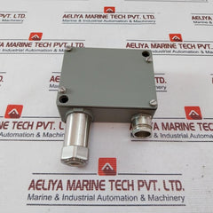 Trafag 8202.76.2210 Pressure Transmitter 12-34Vdc Ip65