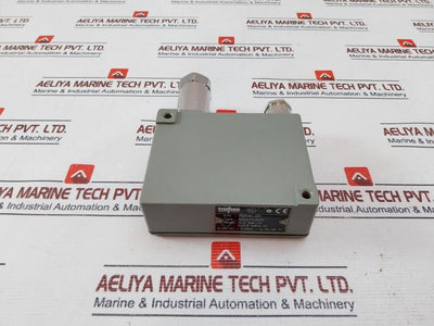 Trafag 8202.76.2210 Pressure Transmitter 12-34Vdc Ip65