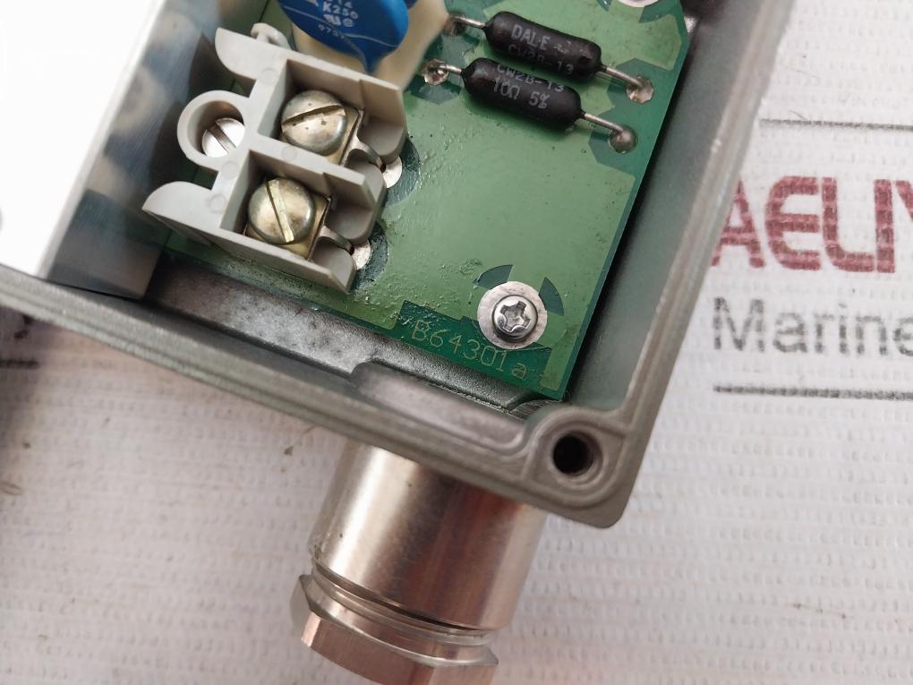 Trafag 8202.79.2210 Pressure Transmitter 0...16 Bar-g 12...34V Dc