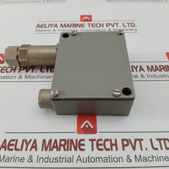 Pressure Transmitter 0-16 Bar 12-34V Dc Trafag 8202.79.2212