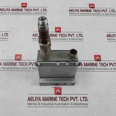 Trafag 8202.84.2210 Differential Pressure Transmitter 12-34Vdc 4-20Ma B64301B