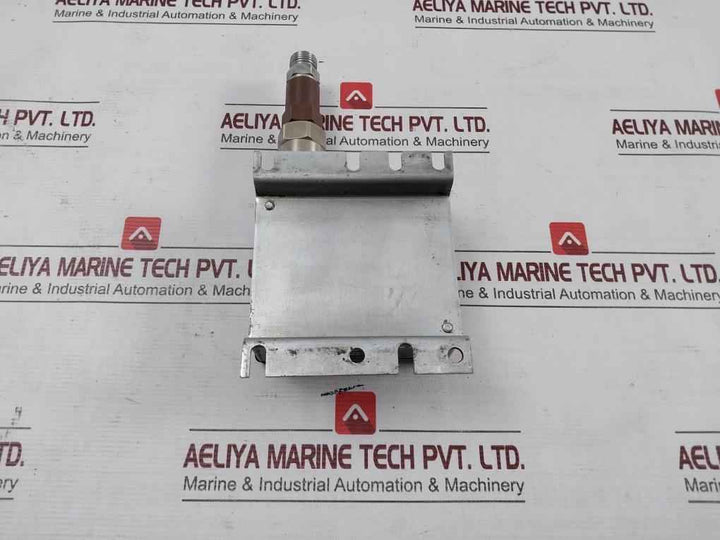 Trafag 8202.84.2210 Differential Pressure Transmitter 12-34Vdc 4-20Ma B64301B