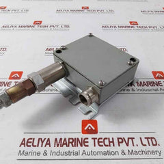 Trafag 8202.84.2210 Pressure Transmitter 0-400Bar-g 0-40Mpa-g 12-32V Dc / 4-20Ma