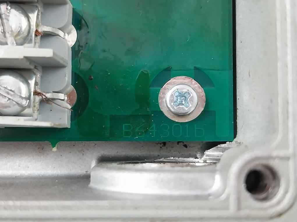 Trafag 8202.84.2210 Pressure Transmitter 0-400Bar-g 0-40Mpa-g 12-32V Dc / 4-20Ma