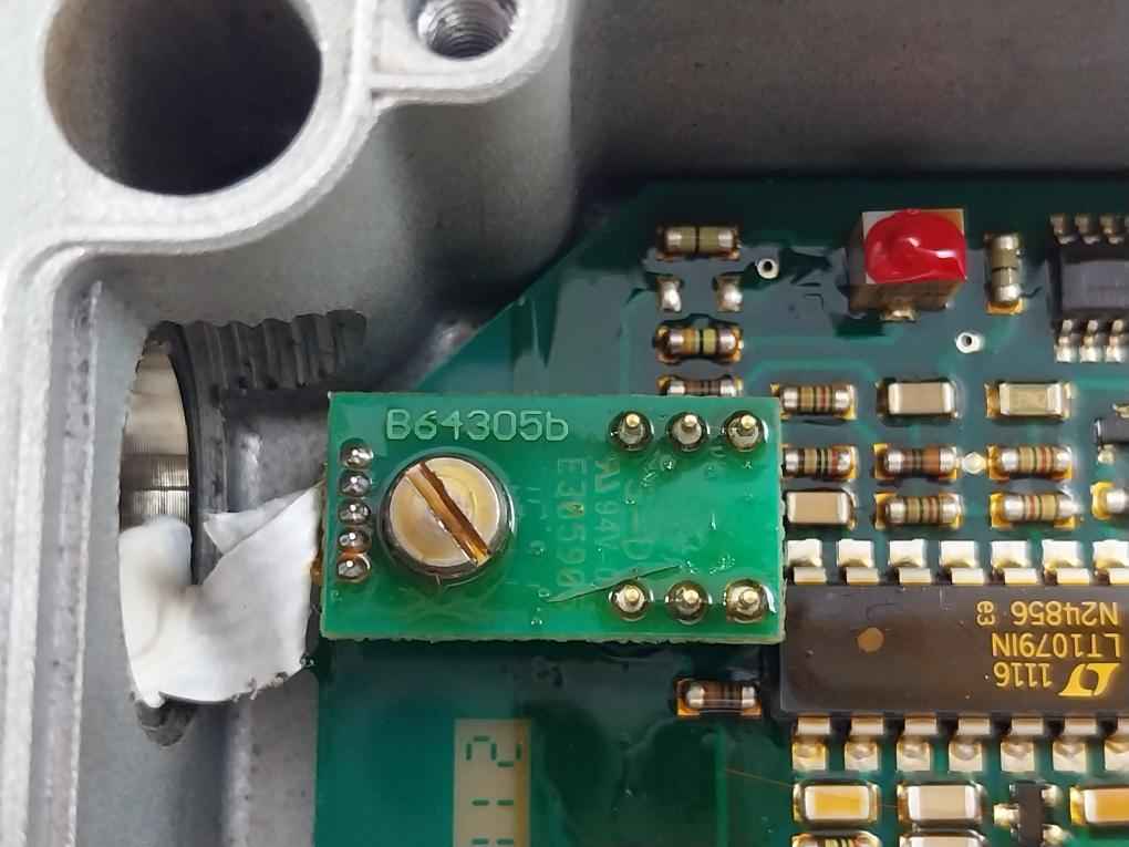 Trafag 8202.84.2210 Pressure Transmitter 0-400Bar-g 0-40Mpa-g 12-32V Dc / 4-20Ma