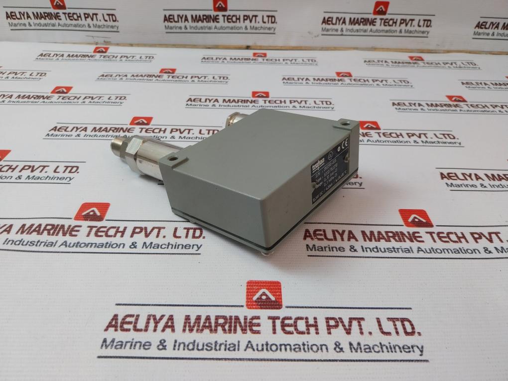 Trafag 8202,78,2210 Pressure Transmitter 0-10 Bar