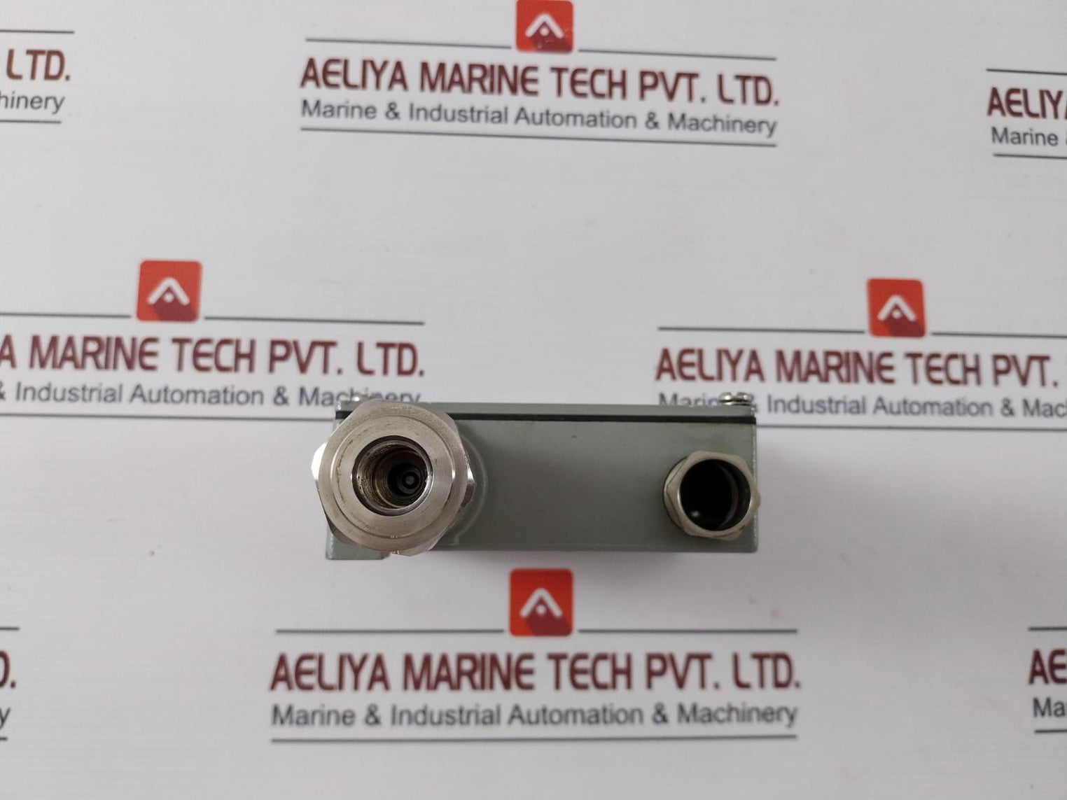 Trafag 8202,80,2210 Pressure Transmitter 12..34V Dc 4..20Ma 94V