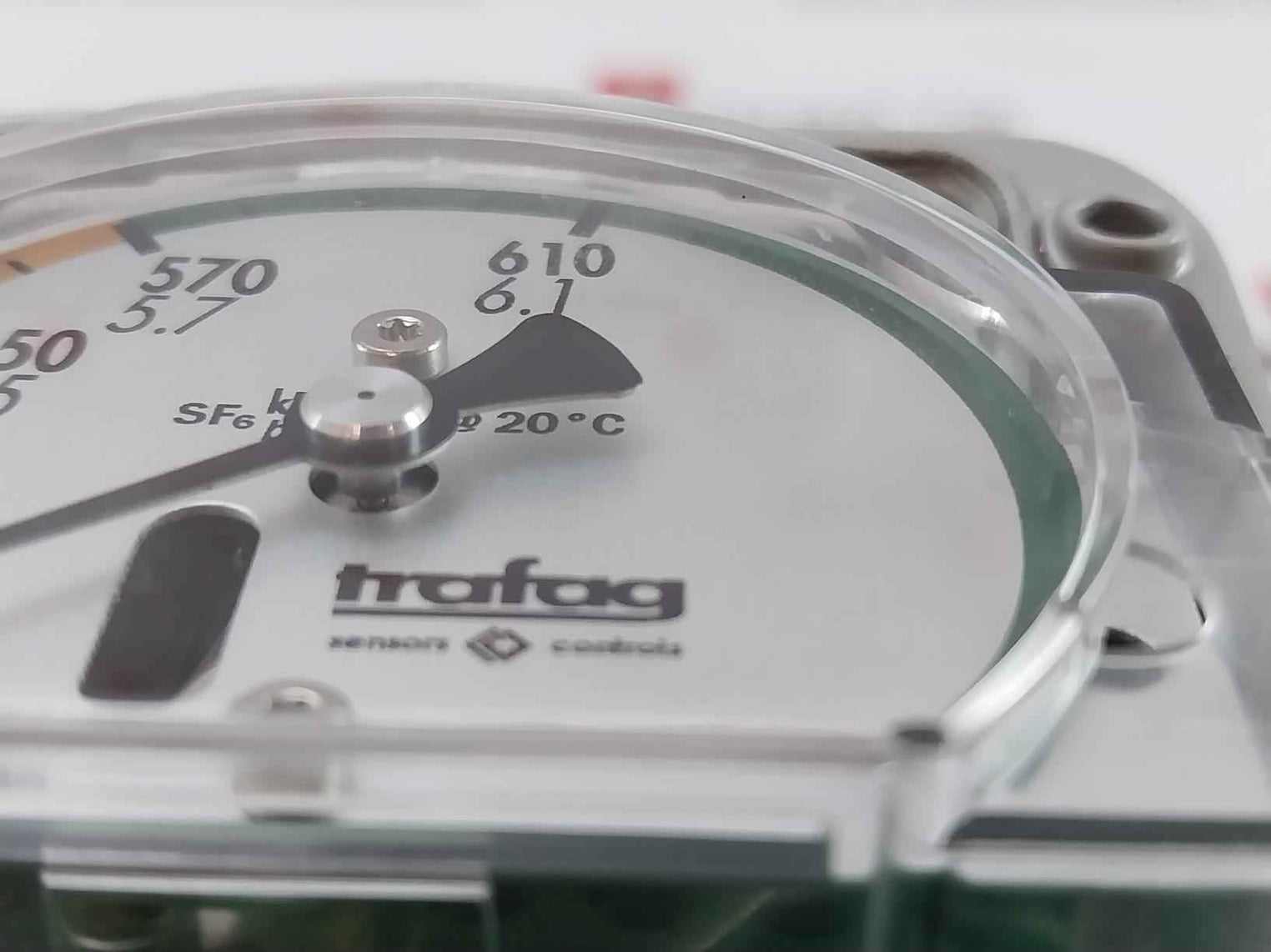 Trafag 8736.20.2200.59 Density Monitor 5.5 To 6.1 Bar B04406F Sf6.100%