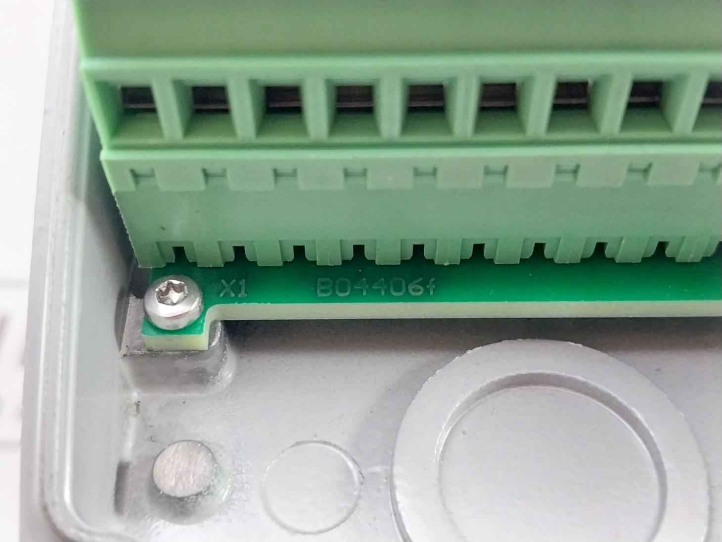 Trafag 8736.20.2200.59 Density Monitor 5.5 To 6.1 Bar B04406F Sf6.100%