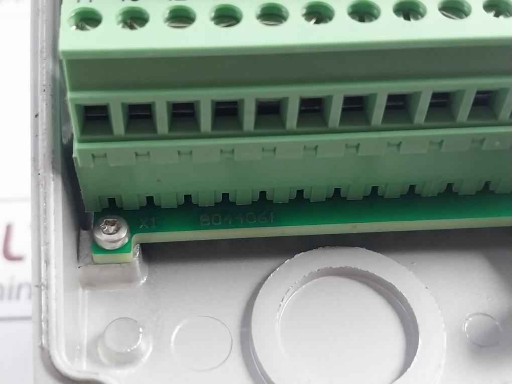 Trafag 8736.20.2200.Bs Density Monitor C1B41205404015 640Kpa Sf6.100%