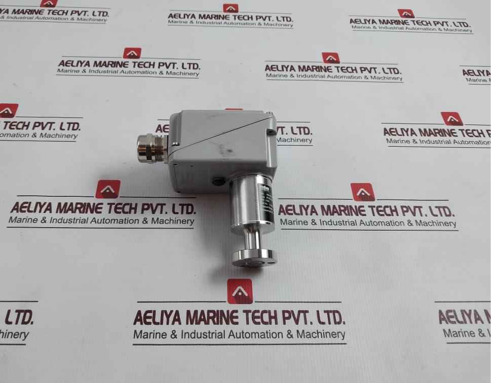 Trafag 8736.20.2200.N1 Density Monitor C1B41205409528 -100-1000 Kpa