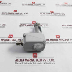 Trafag 8783.20.2200.Es Hybrid Density Sensor Monitor Sf6.100% 10-32Vdc