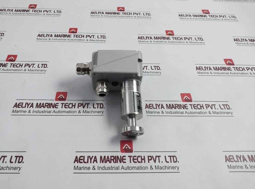 Trafag 8783.20.2200.Es Hybrid Density Sensor Monitor Sf6.100% 10-32Vdc